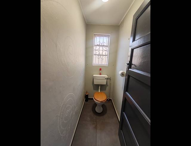 1 BEDROOM FLAT TO LET IN BRENTHURST